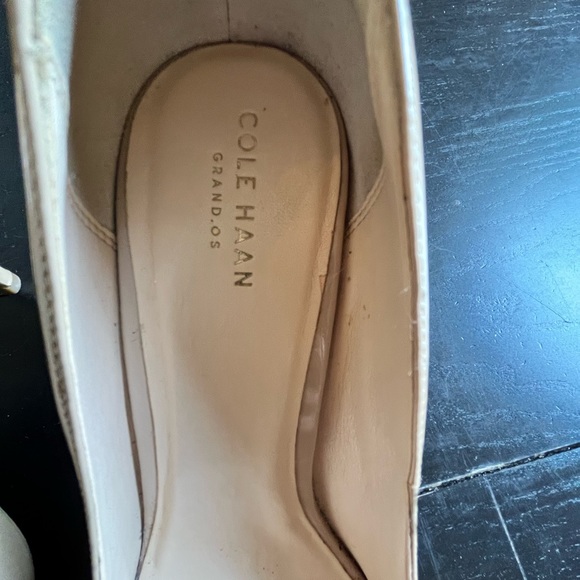 Cole Haan beige patent heels, size 10. - Picture 5 of 7